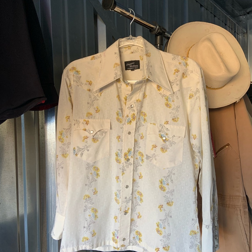 VINTAGE Champion Westerns Shirt with Yellow and Gray Floral Design Women’s Small